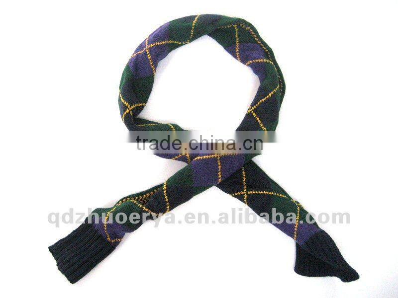 Scarves made of colorful woolen yarn