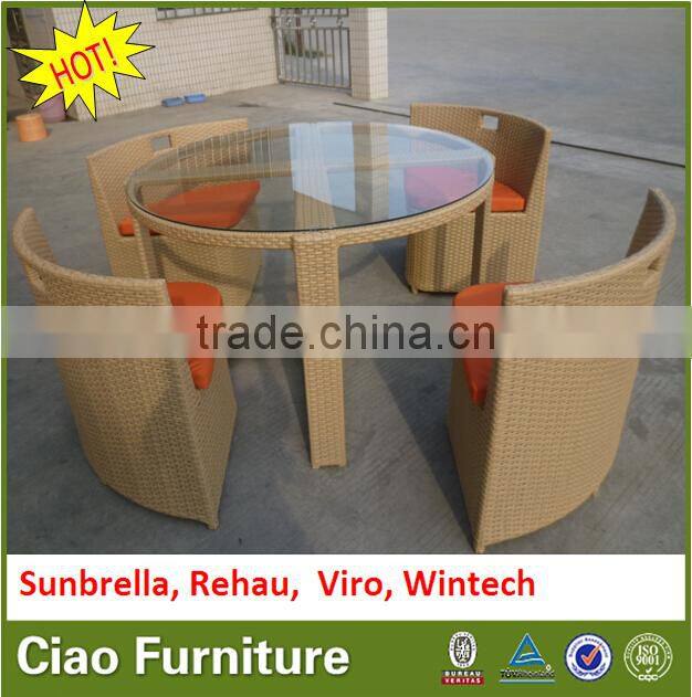 round clear glass on top rattan table set