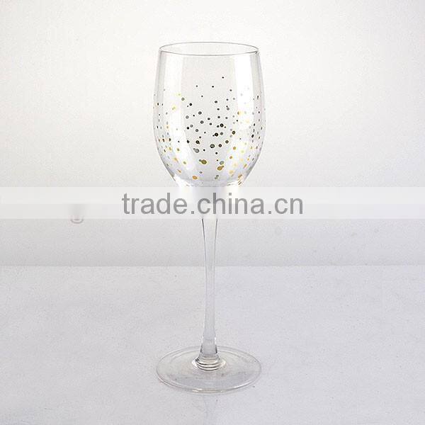 High quality wine glass set with gold decal