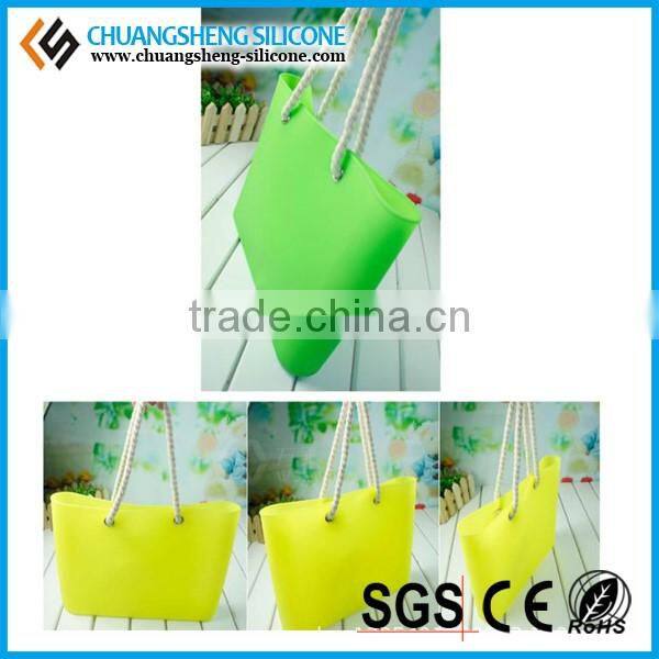 Wholesale fashion eco-friendly silicone portable bag