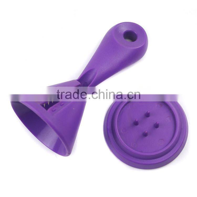 Easy operation plastic spiral vegetable slicer with sharp steel blade