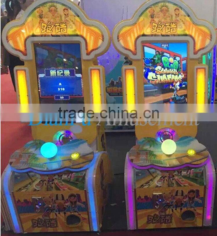 Hottest 2016 new kids subway runing cool coin operated game machine