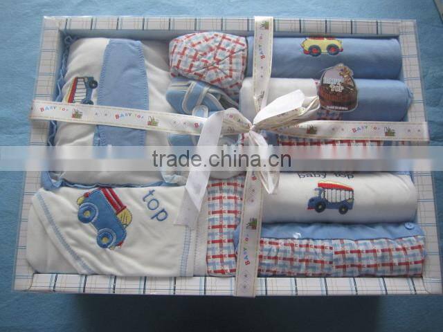 2014 New Style Lovely Design Newborn Baby Gift Set