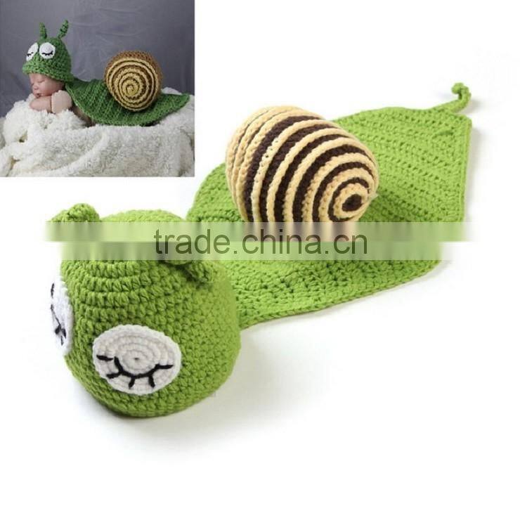 Handmade crochet small green snail Baby clothes camera photography props