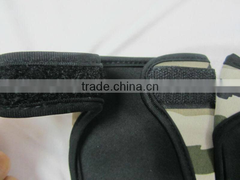 GR-B0100 heatproof custom neoprene bottle sleeve