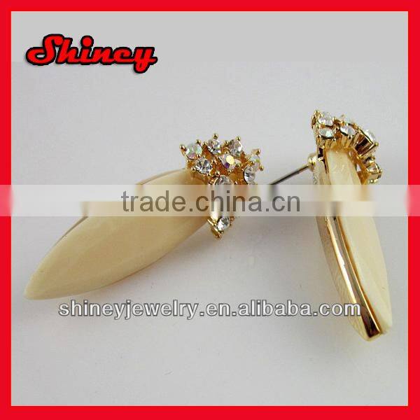 yiwu wholesale cheap jewelry crystal paved hook styled pearl earring