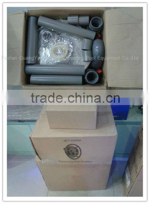 Counterflow training machine for swimming