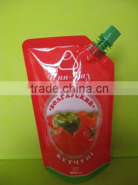 Automatic tomato sauce spout bag filling packing machine
