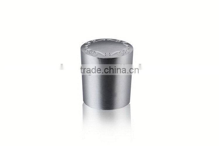 custom zinc alloy bottle cap
