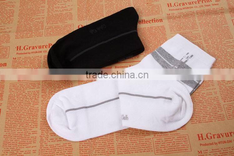 Custom UK Gentlemen Thin Ankle socks,Black and white color mens CK ankle socks