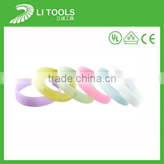 Pure white and translucence rubber north skull gps bracelet for children