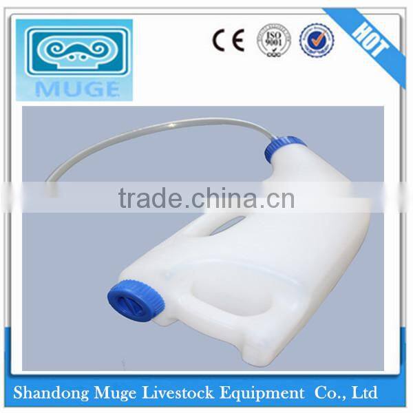 Supply the Calf with New Type of Milk Pot