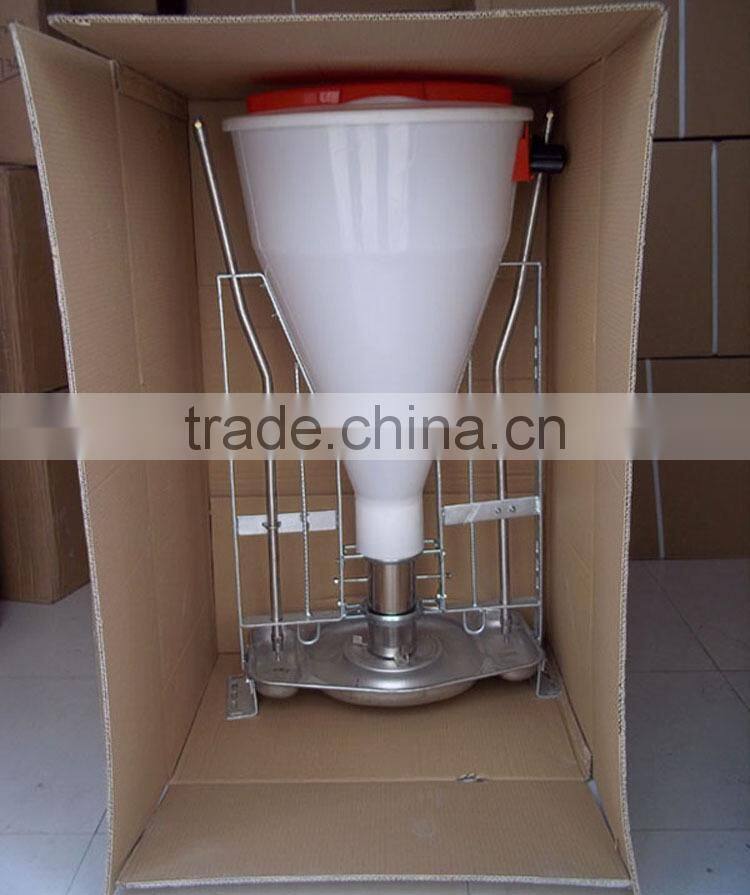 Dry/Wet plastic feeder for finishing Pig Farm