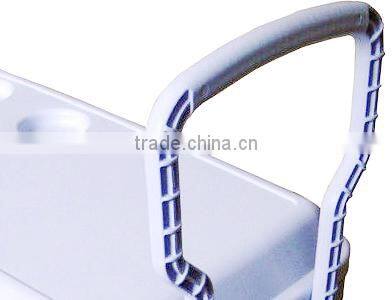 46L Pulling Cooler Box Insulated Plastic Ice Box with Side Handle and Small Wheel