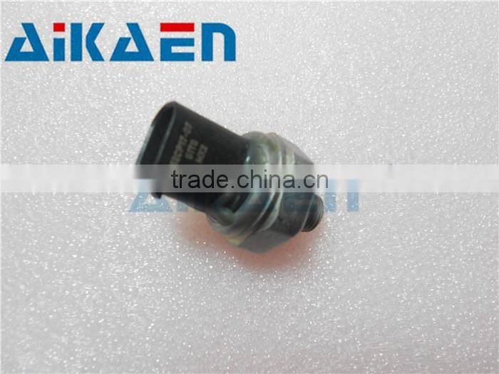 Fuel Rail Pressure Sensor 52CP17-07,52CP1707 Electronic Pressure Sensor