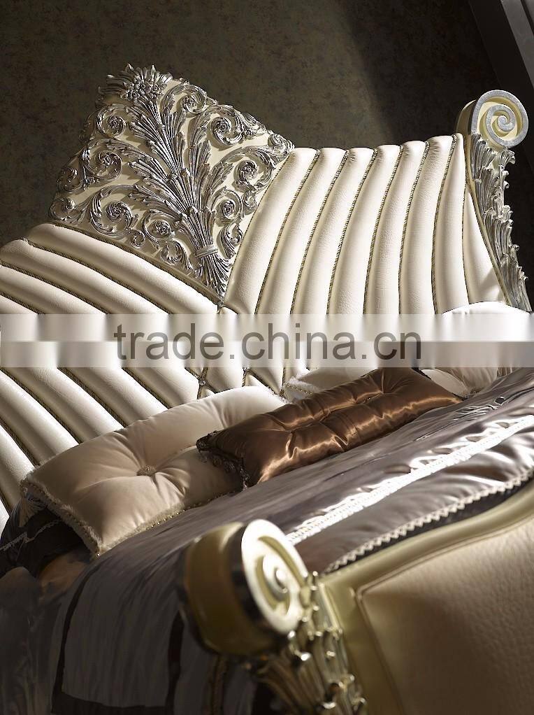 Louis XVI Style Vintage Furniture Luxury Bedroom White and Silver Color Chest of Five Drawers Cabinet