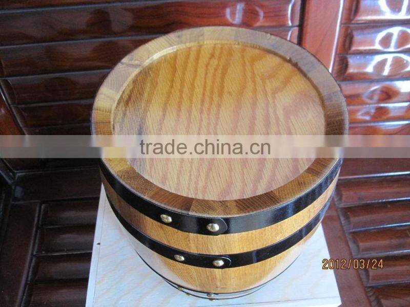 Custom logo and color small wooden barrel,paulownia wooden bucket with lid for coffee/candy