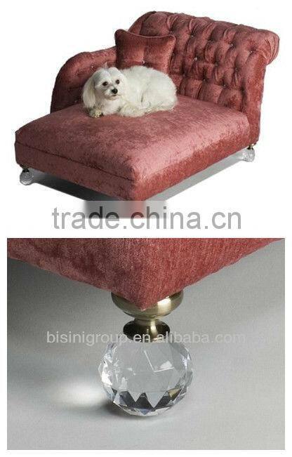 Luxury capacious and elegance sofa styled red pet bed (BF07-80019)