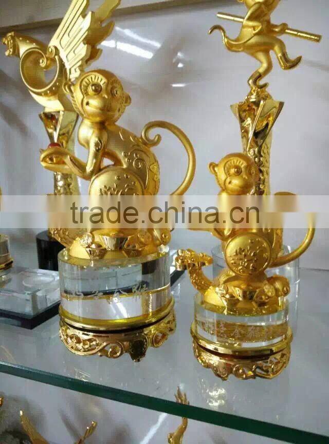 NEW Style High Quality Beautiful Gold plated Monkey With Crystal Base For business gift