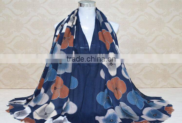 Manufacturer Wholesale Fringed Viscose Flower Printed Fall Fashion Woman Scarf