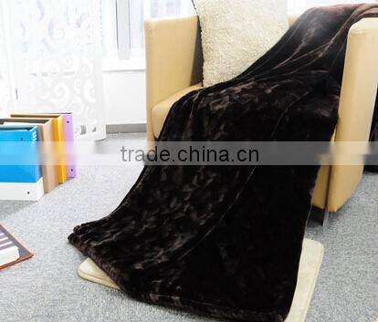 High Quality Flannel With Carving Blanket /Back Print Blanket/150D/288F Dyed Plain Style