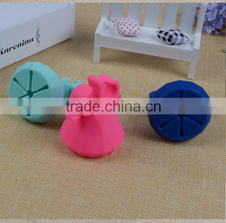 Private label two finger wearable silicone clear nail polish holders