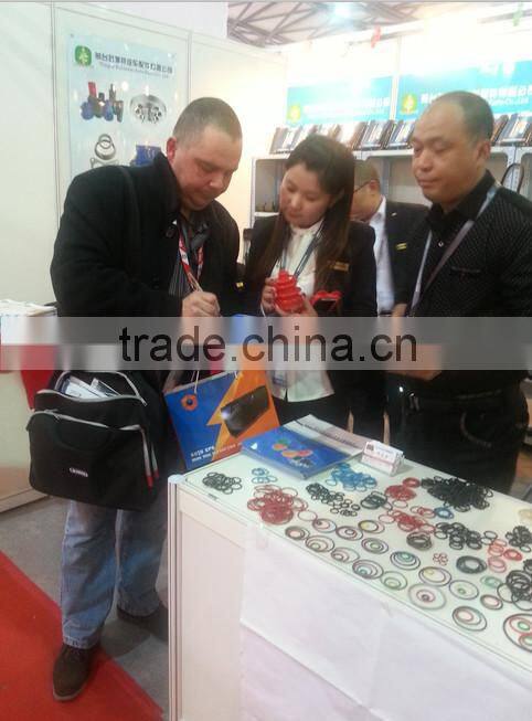 Made heavy truck torque rod bushing Bushfreightliner torque rod bushing radius rod bush