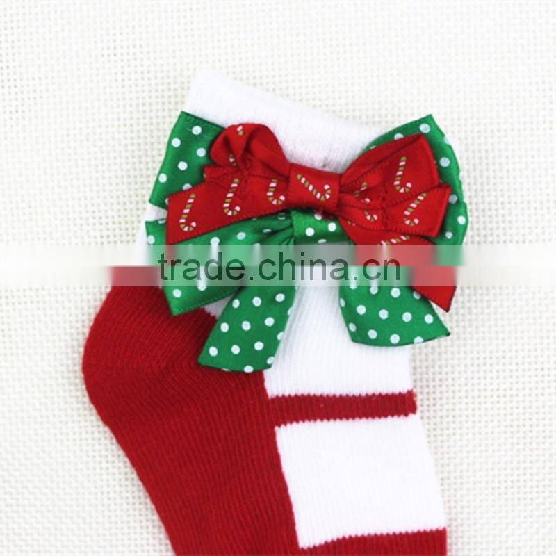Customized happy cute Christmas baby socks with bowknot for holiday made of cotton