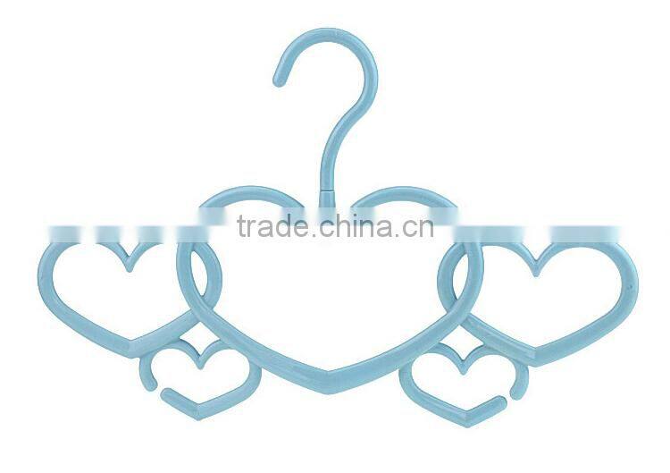 Colorful Heart Shaped Scarf Organizer, Plastic Scarf Holder