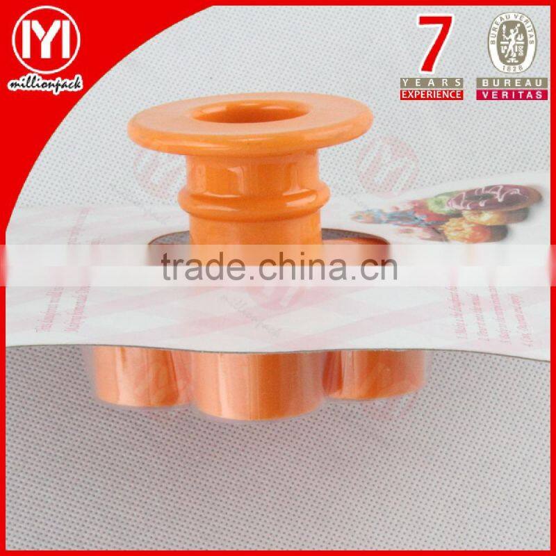 Flower shape Plastic doughnut cutter/maker with handle
