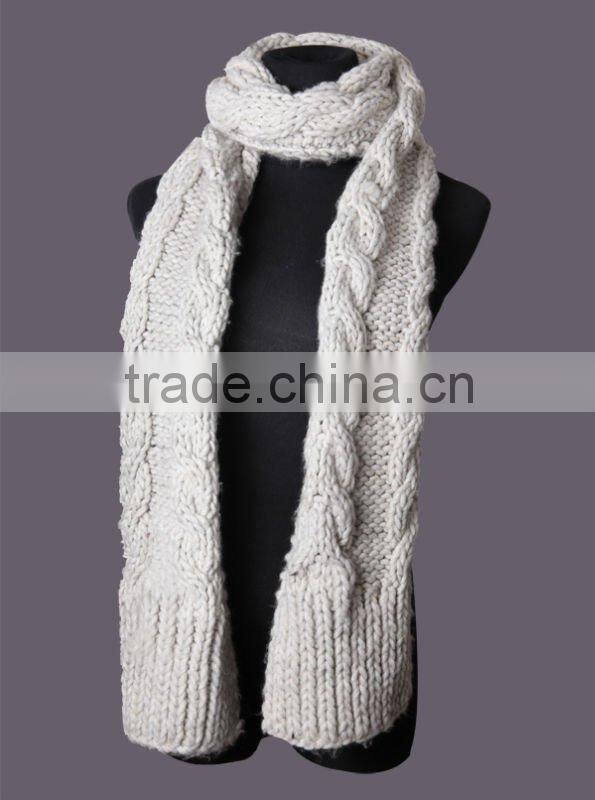 Fashion Knitted Scarf Made of 100% Acrylic