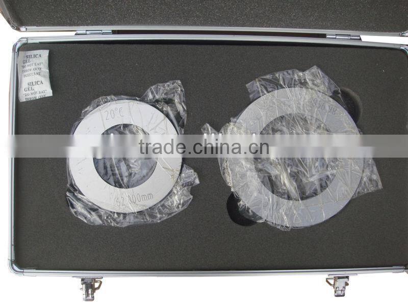 Three point internal micrometers set