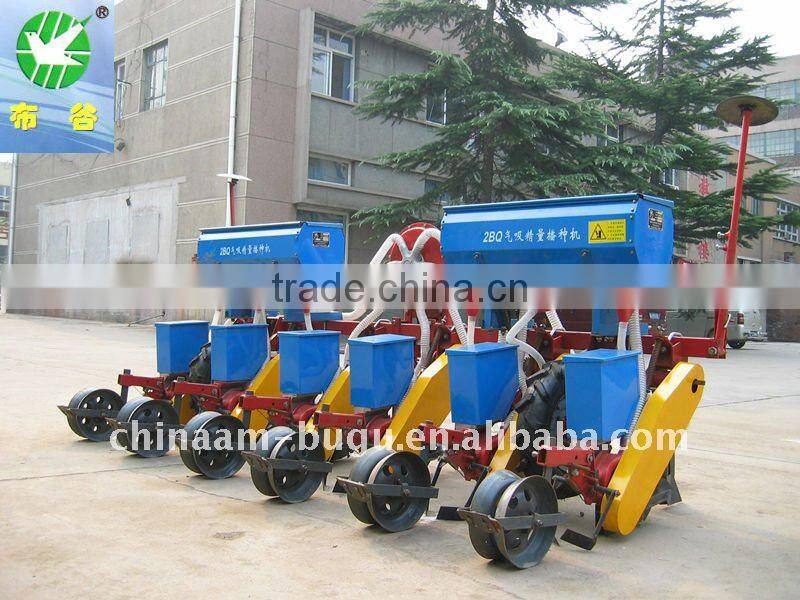 4 Rows air suction corn planter