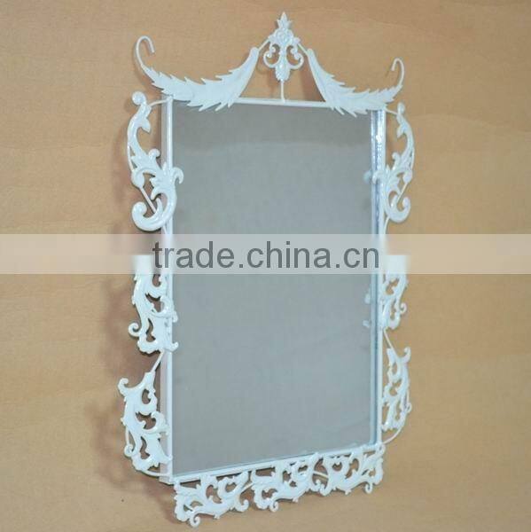Decorative wall mirror