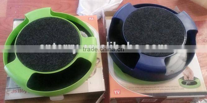 cath the mouse for the cat toy