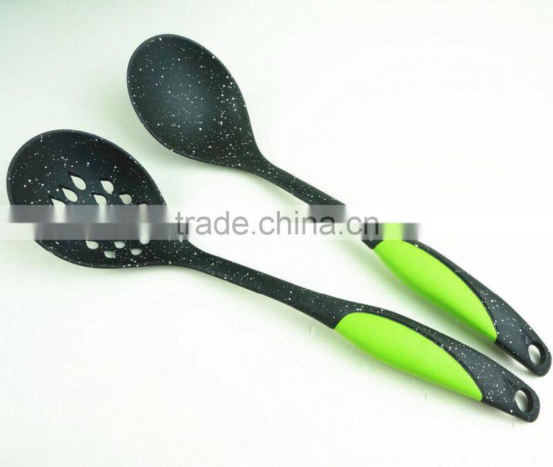 33055 colorful nylon material kitchen utensil set nylon kitchen tools