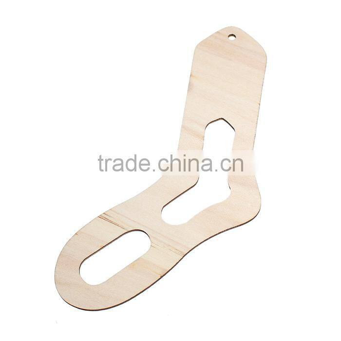 Natural Hollow Three-ply Board Sock Blocker (Size: 8.5-9")