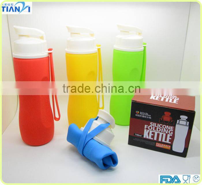 750ML Fashionable Heat Resistance BPA Free FDA/LFGB Collapsiable Silicone Sports Water Bottle