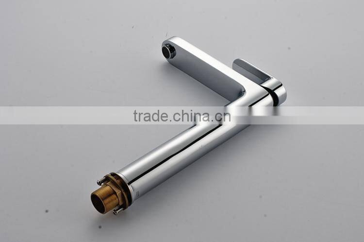 antique brass faucet for bathroom basin