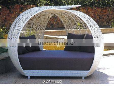 Outdoor round rattan sofa bed patio hotel sofa YPS056
