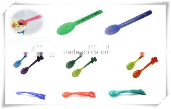 Wholesale newborn baby temperature spoon & baby spoon color change
