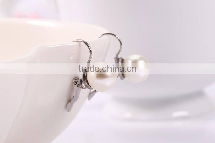 Guangzhou factory wholesale elegant white big pearl stud earrings for party