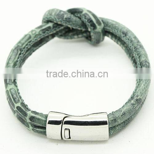 Magnetic wrap bracelets