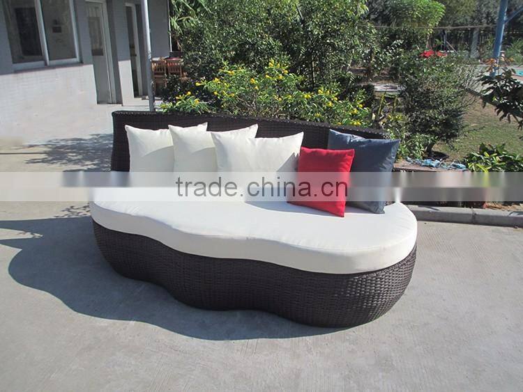 New Style Garden Furniture Wavy Sofa Sunbed