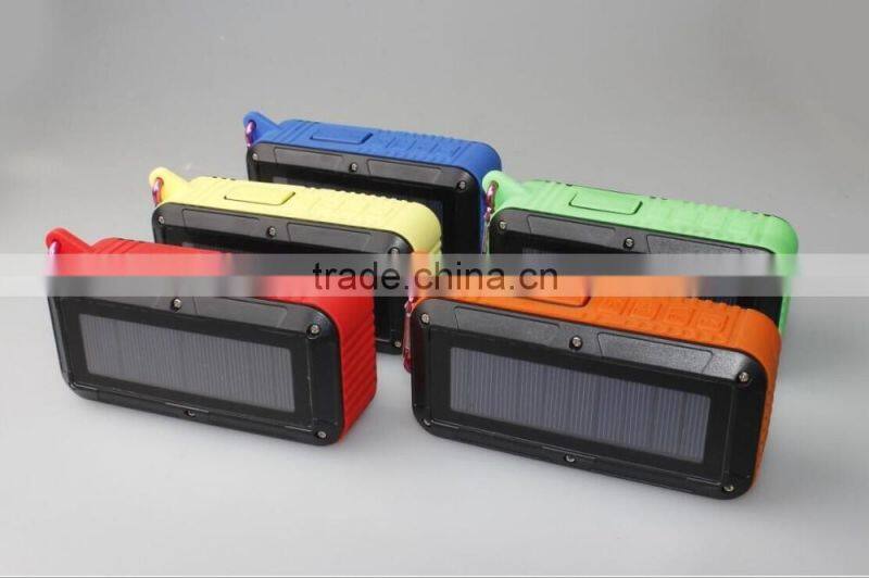 Factory Direct Outdoor Hook Style Waterproof Solar Recharheable Wireless Bluetooth Speaker