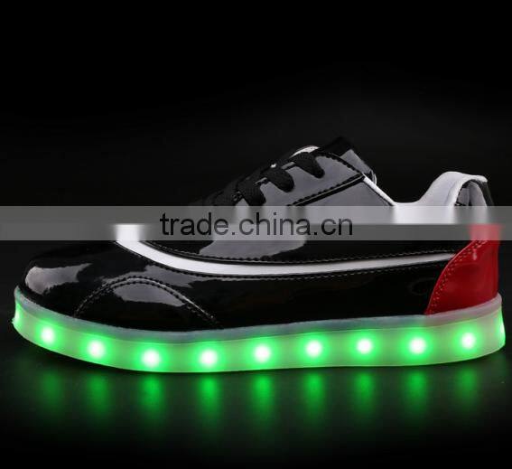 Wholesale alibaba fashion led luminous shoes night light sneaker