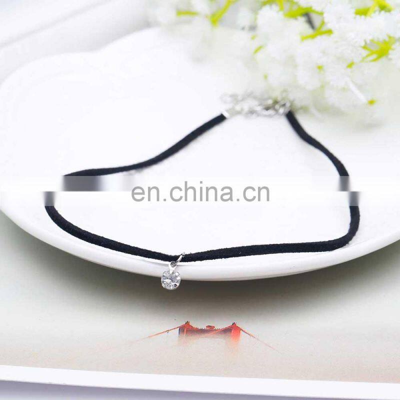 2017 Hot Faux Leather Choker Fashion Simple Black Velvet Rope Sparkling Crystal False Necklace for women collar Jewelry