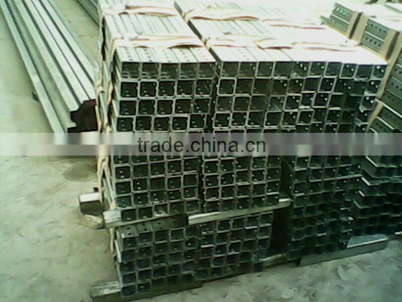 Perforated and Galvanized Traffic Safety Square Sign Posts