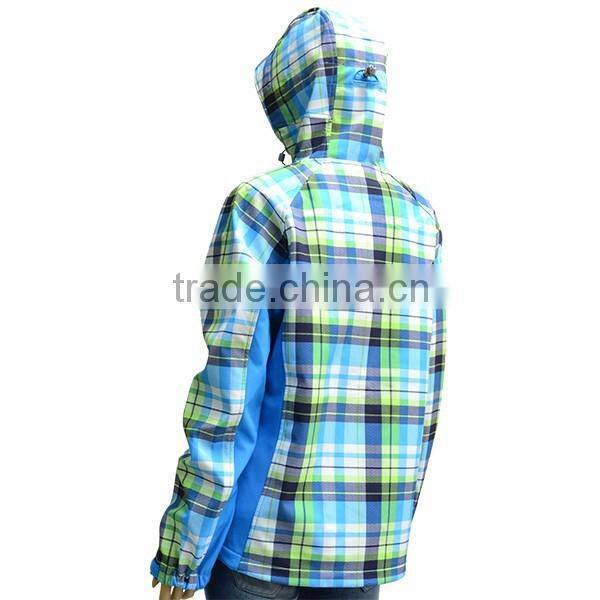 Women 2 layers breathable membrane Softshell Jacket with removable hood