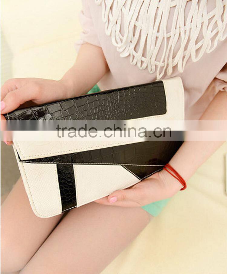 New Hot Serpentine Women Messenger Bags Hit Color Party Bags Tote Designer Handbags Brands Vintage Cover Women Handbag